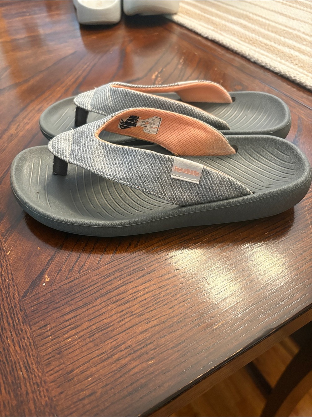 Hey Dude Women's Gray Sandal Flip Flops with Peach Lining